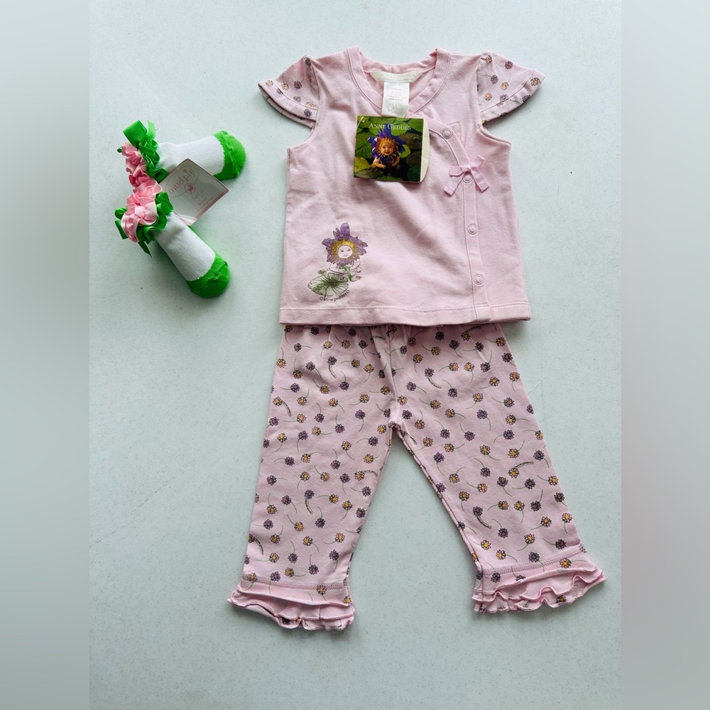 NWT Anne Geddes Pants & Shirt 2 piece set & Mud Pie Socks Girls 3 6 months Rare